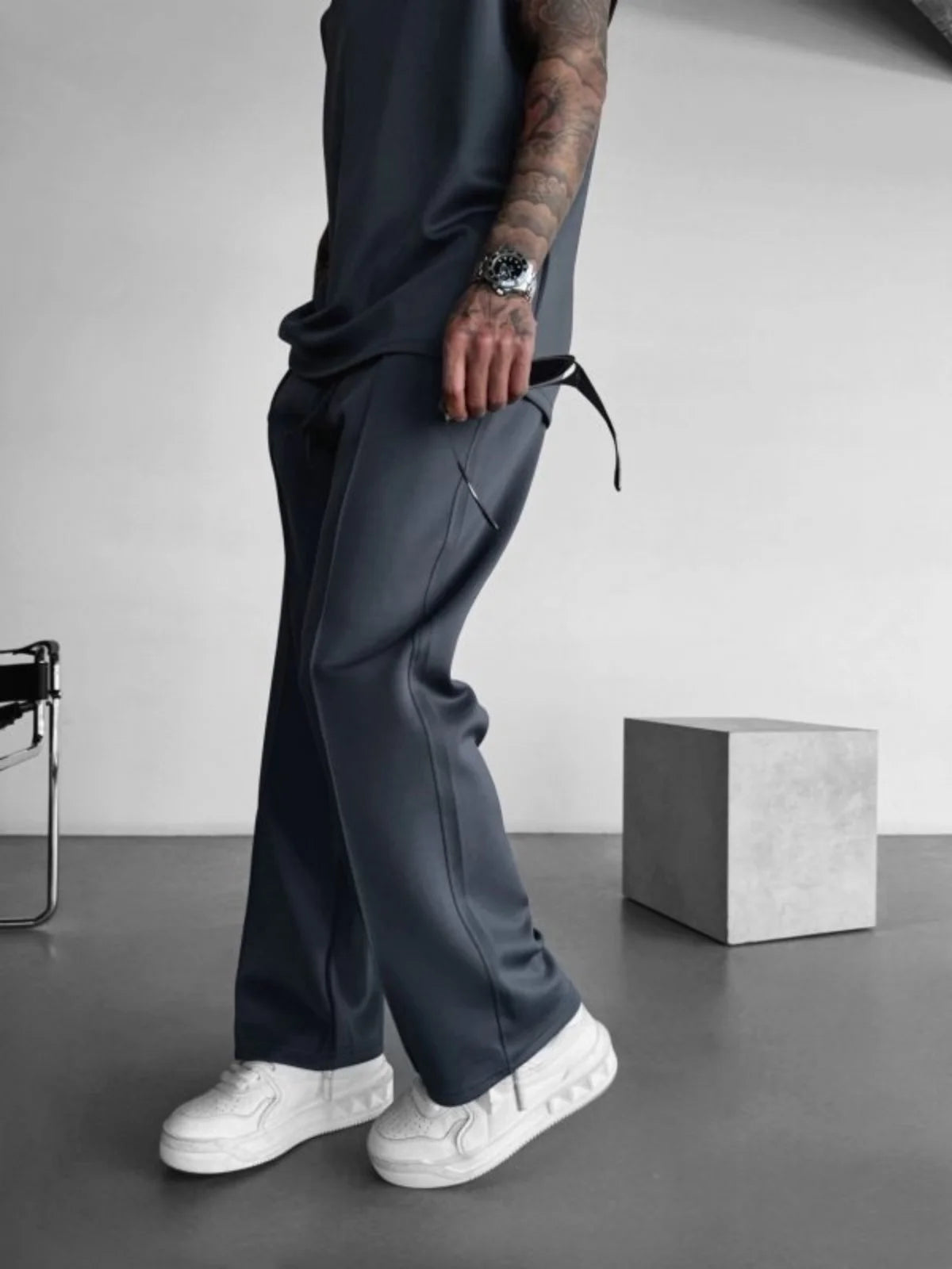 ErgonMono | Minimalist Pleat Pants